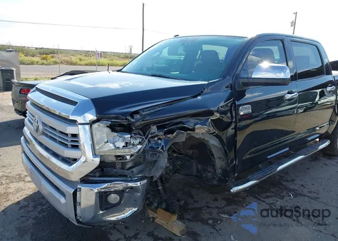 2015 Toyota Tundra 1794 5.7L V8 из США, поврежденный, VIN 5TFAW5F13FX447910